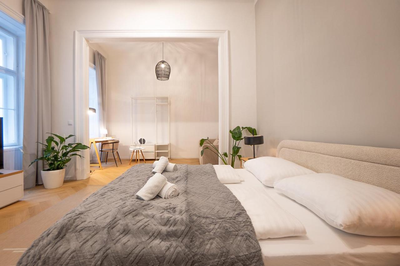 Spacious 110М2 Flat In The City Center Wien Eksteriør billede