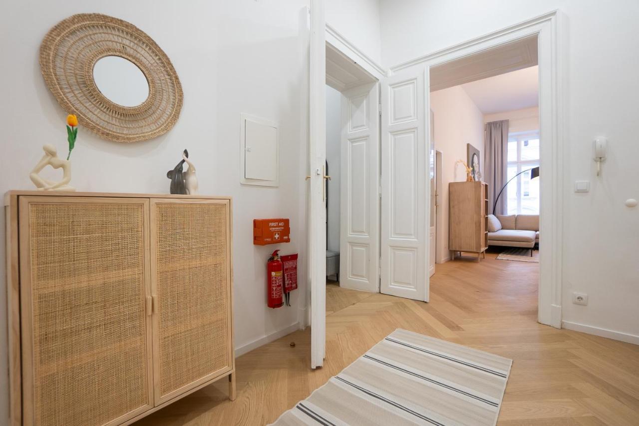Spacious 110М2 Flat In The City Center Wien Eksteriør billede