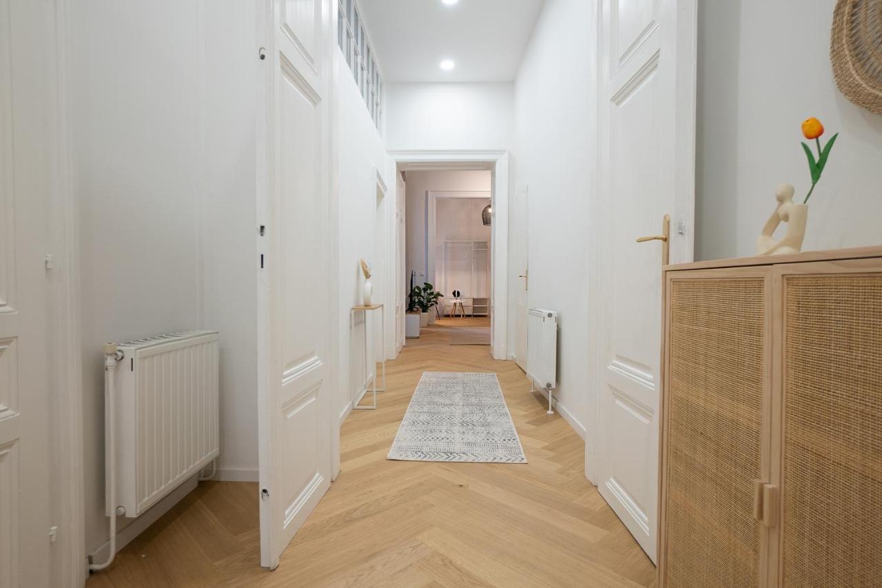 Spacious 110М2 Flat In The City Center Wien Eksteriør billede