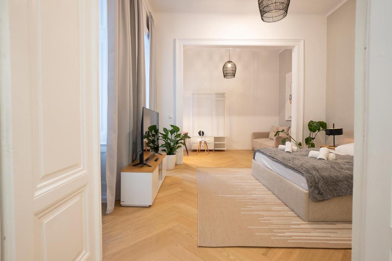 Spacious 110М2 Flat In The City Center Wien Eksteriør billede