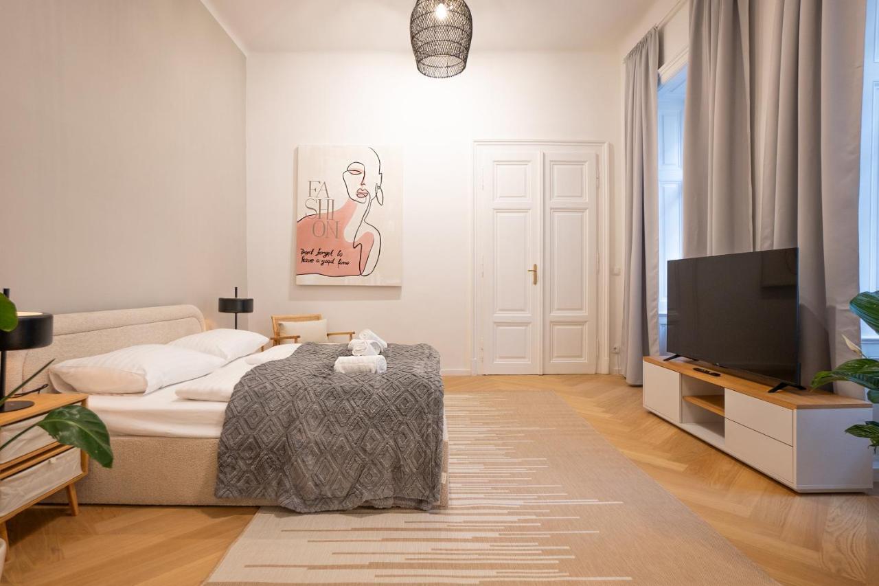 Spacious 110М2 Flat In The City Center Wien Eksteriør billede