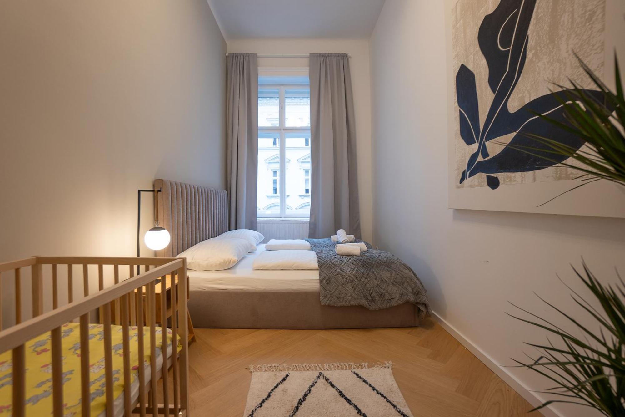 Spacious 110М2 Flat In The City Center Wien Eksteriør billede