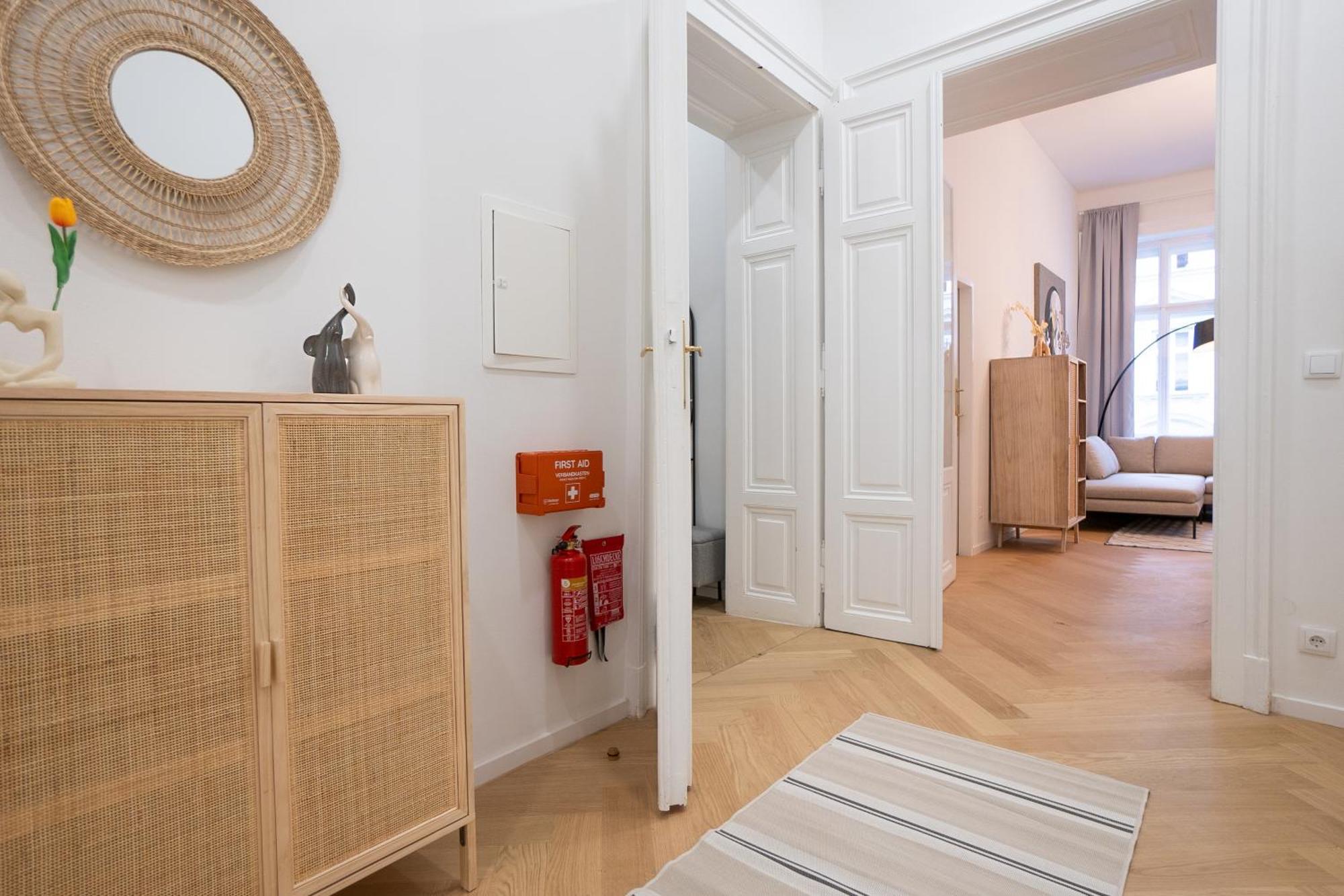 Spacious 110М2 Flat In The City Center Wien Eksteriør billede